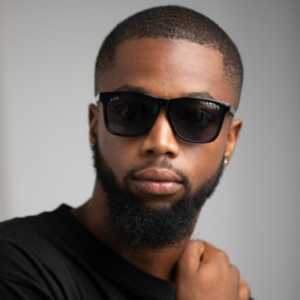 Tosh Black